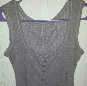 Sleeveless knitted blouse